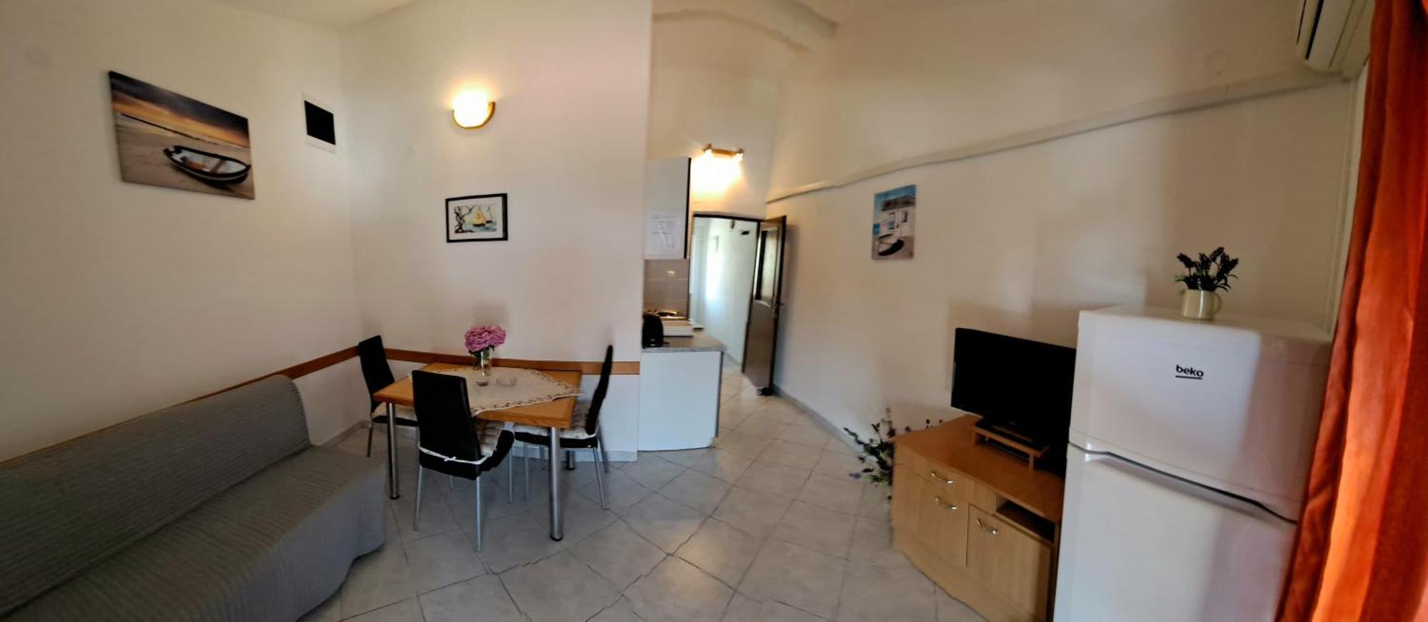 Apartments Toni Трогир Экстерьер фото