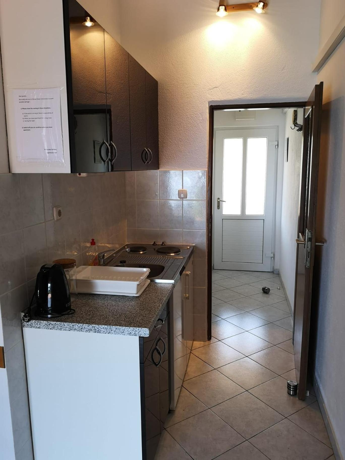 Apartments Toni Трогир Экстерьер фото