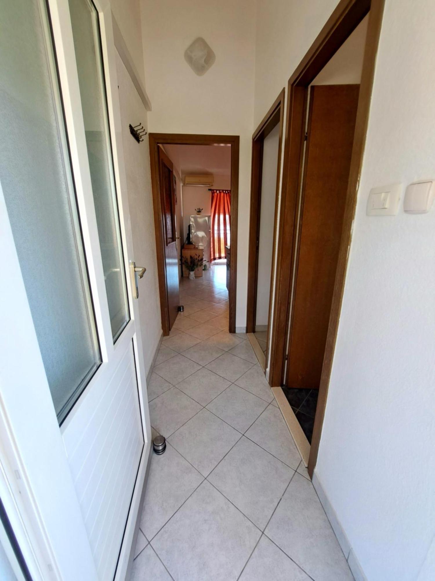 Apartments Toni Трогир Экстерьер фото